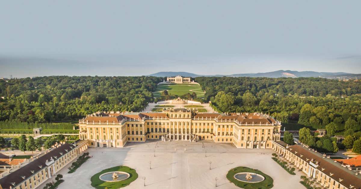 Schönbrunn Palace in vienna, huge palace with green gardens