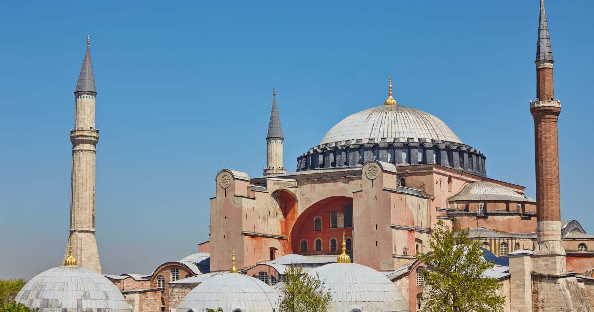 hagia sophia in istanbul, a redish mosque